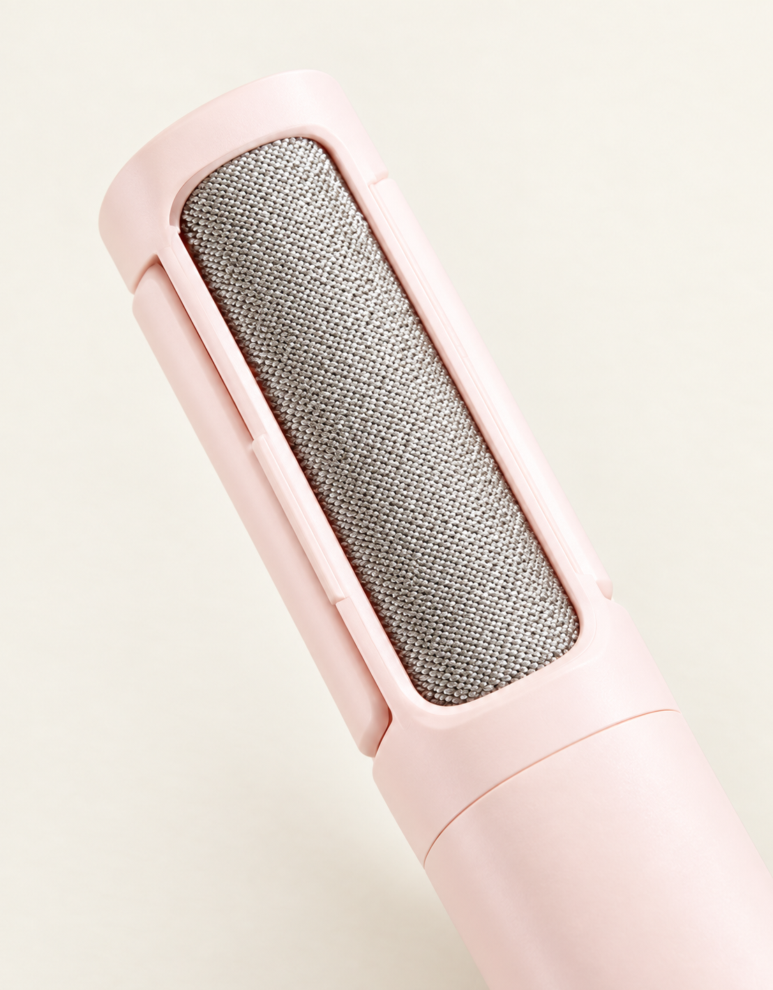 Reusable self-cleaning pet hair remover